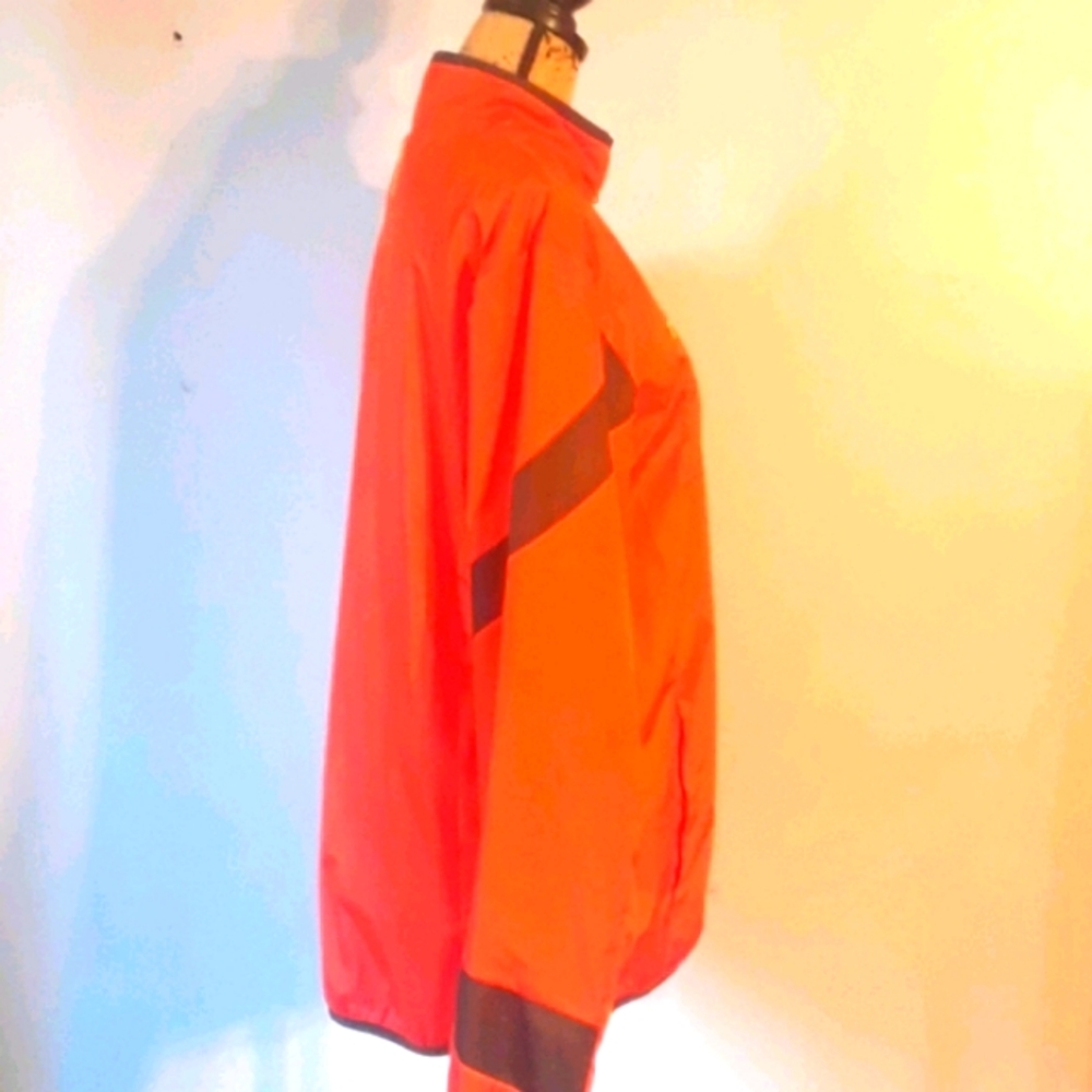 FCB Light Weight Jacket - Picture 4 of 11